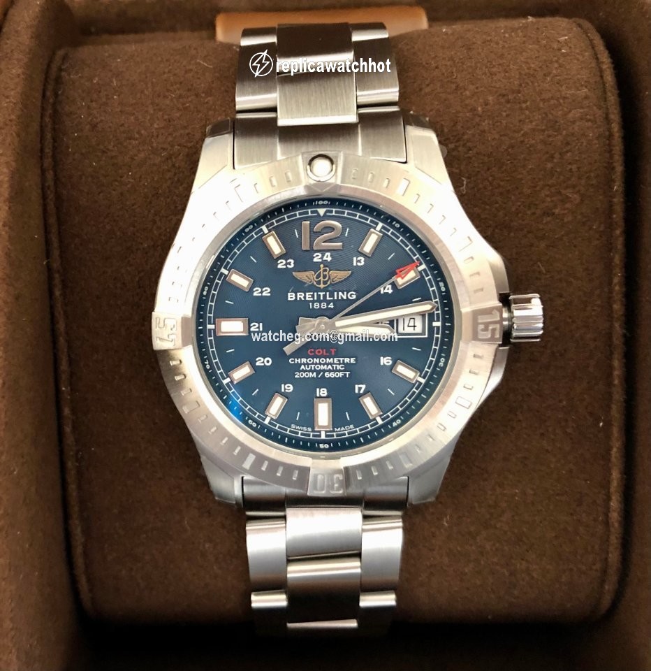 Breitling Chronomat Colt Mens watch Unisex Automatic Steel A17313101C1A1 2