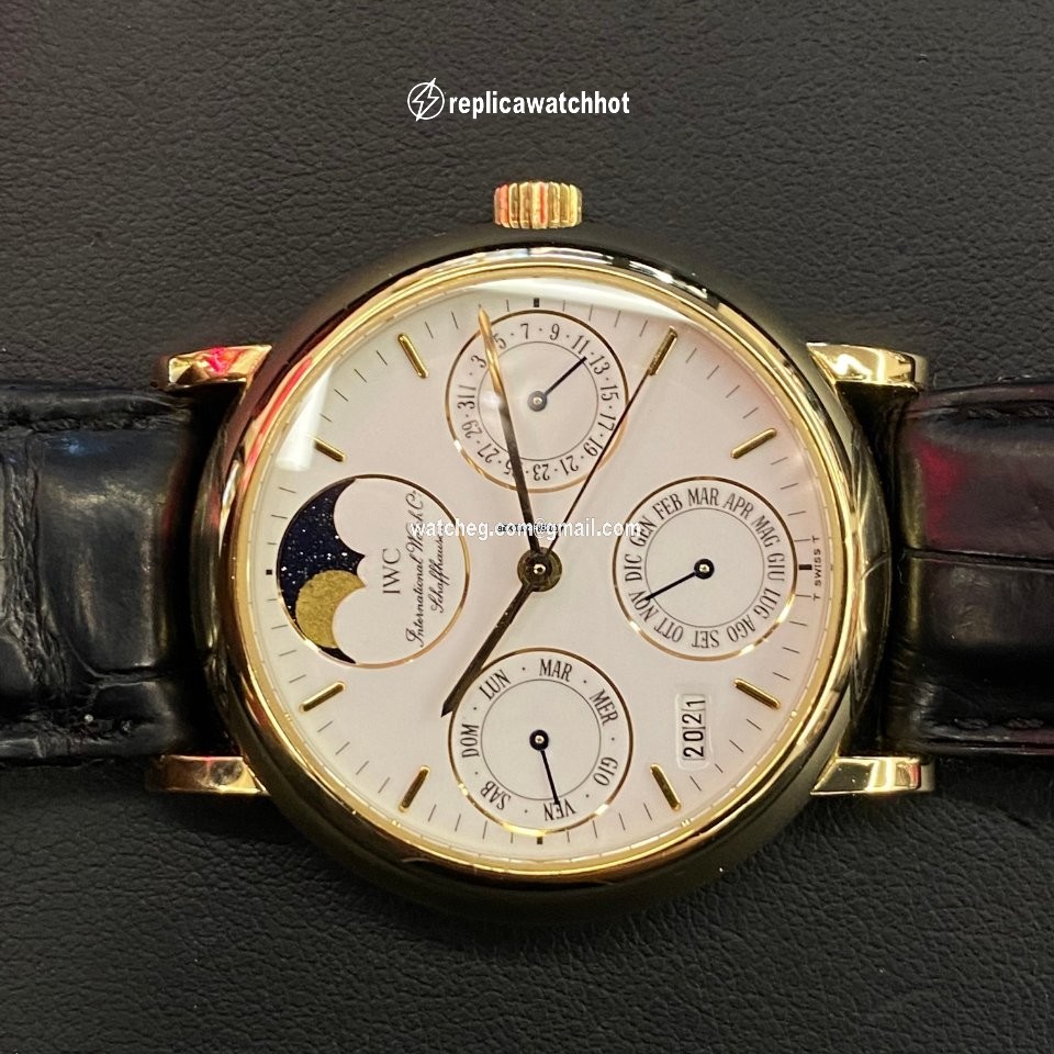 IWC Portofino Mens watch Unisex Automatic Yellow gold IW3541 2
