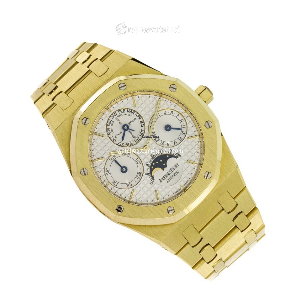 Audemars Piguet Royal Oak Perpetual Calendar Mens watch Unisex Automatic Yellow gold 25820BA.OO.0944BA.02 2