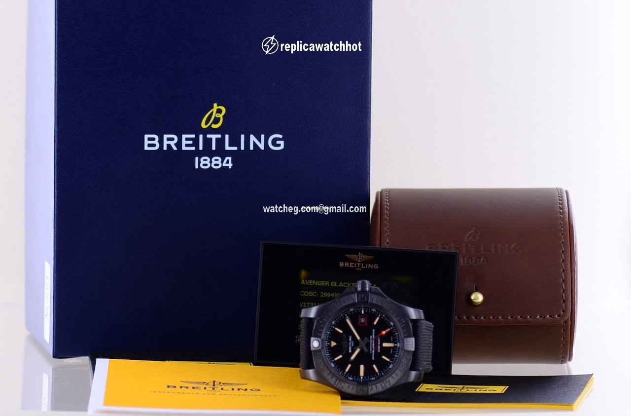 Breitling Avenger Blackbird 44 Mens watch Unisex Automatic Titanium V1731110 2