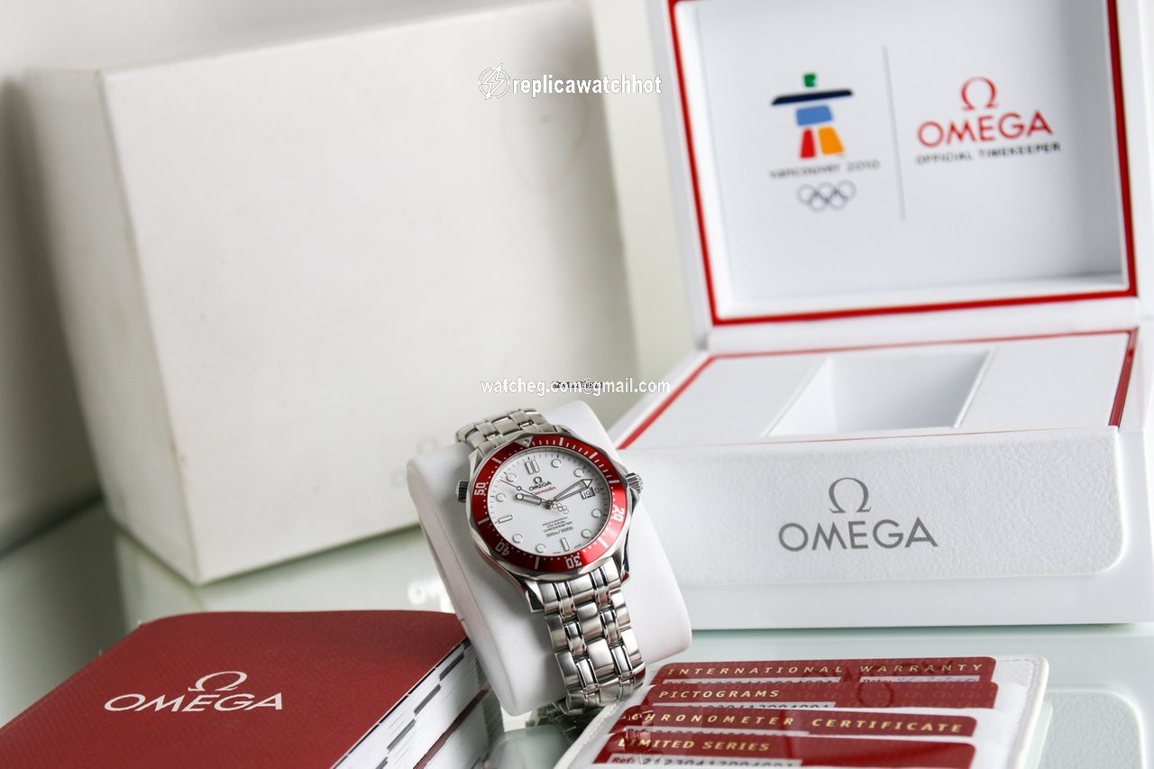Omega Seamaster Diver 300 M Mens watch Unisex Automatic Steel 212.30.41.20.04.001 2