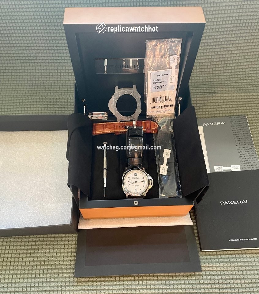 Panerai Luminor Marina 8 Days Mens watch Unisex Manual winding Steel PAM 00563 2