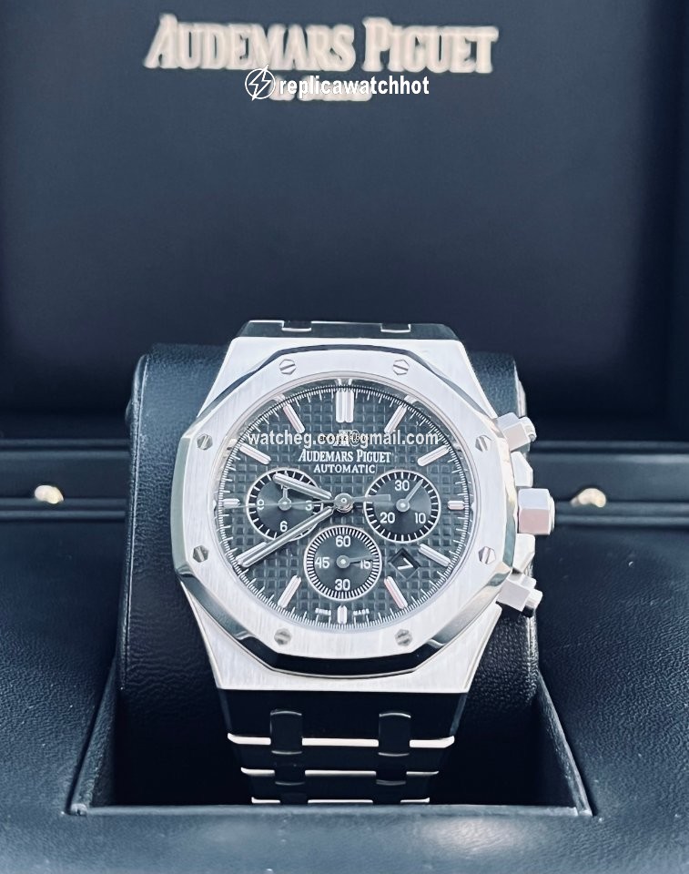 Audemars Piguet Royal Oak Chronograph Mens watch Unisex Automatic Steel 26320ST.OO.1220ST.01 2