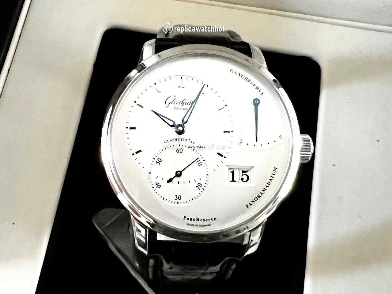 Glashtte Original PanoReserve Mens watch Unisex Manual winding Steel 1-65-01-22-12-04 2