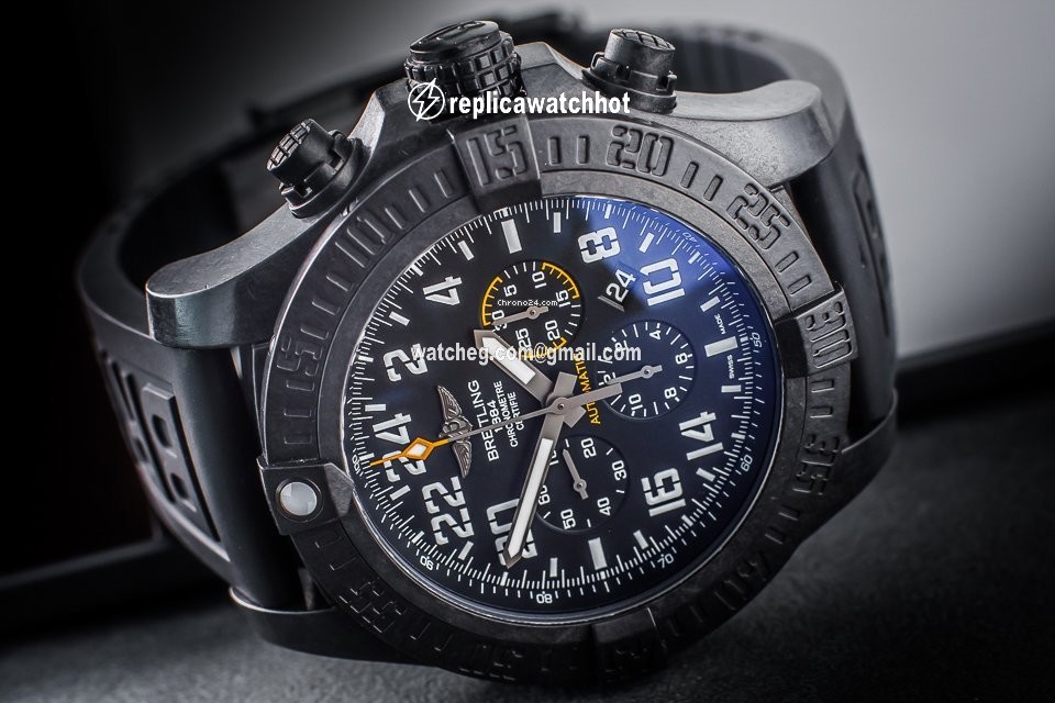 Breitling Avenger Hurricane Mens watch Unisex Automatic XB1210 2