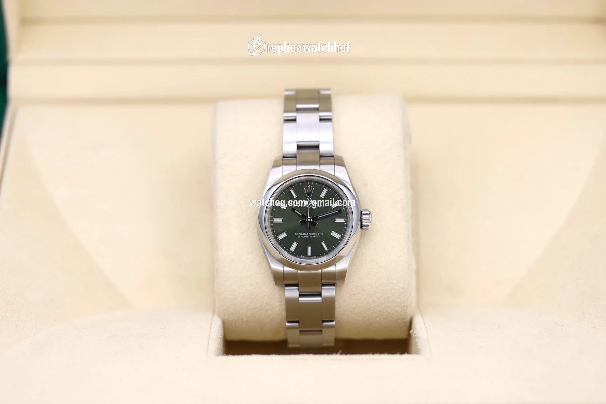 Rolex Oyster Perpetual 26 Womens watch Steel Automatic 176200 2