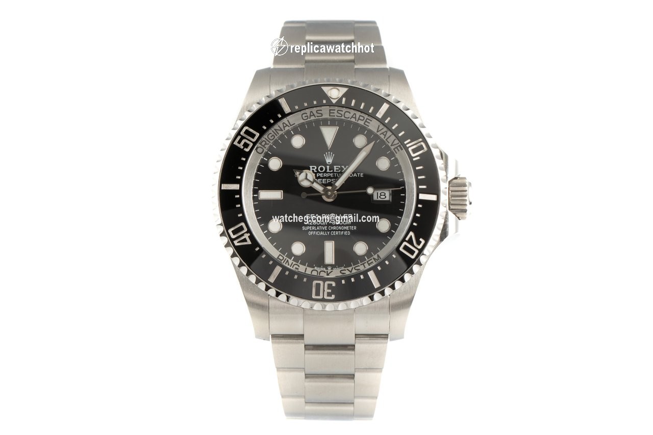 Rolex Sea-Dweller Deepsea Mens watch Unisex Steel Automatic 126660 2