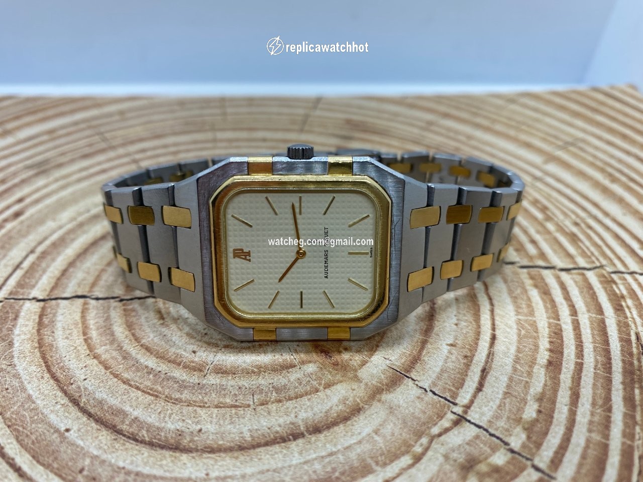Audemars Piguet Royal Oak Mens watch Unisex Quartz Gold Steel 6009 2