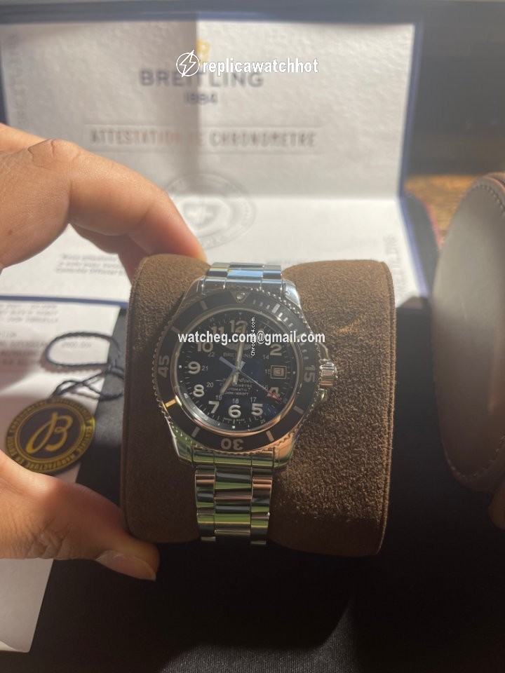 Breitling Superocean II 42 Mens watch Unisex Automatic Steel A17365C9 BD67-161A 2