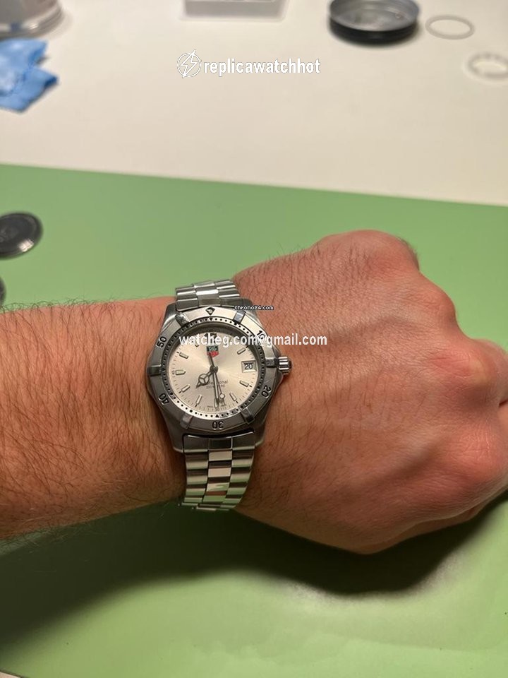 TAG Heuer 2000 Mens watch Unisex Quartz WK1212-0 2
