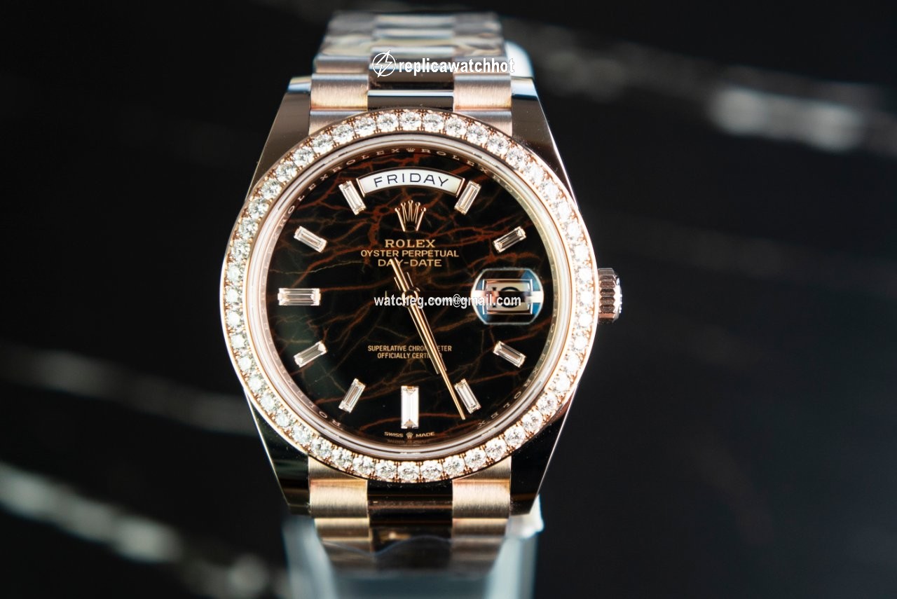 Rolex Day-Date 40 Mens watch Unisex Rose gold Automatic 228345RBR 2