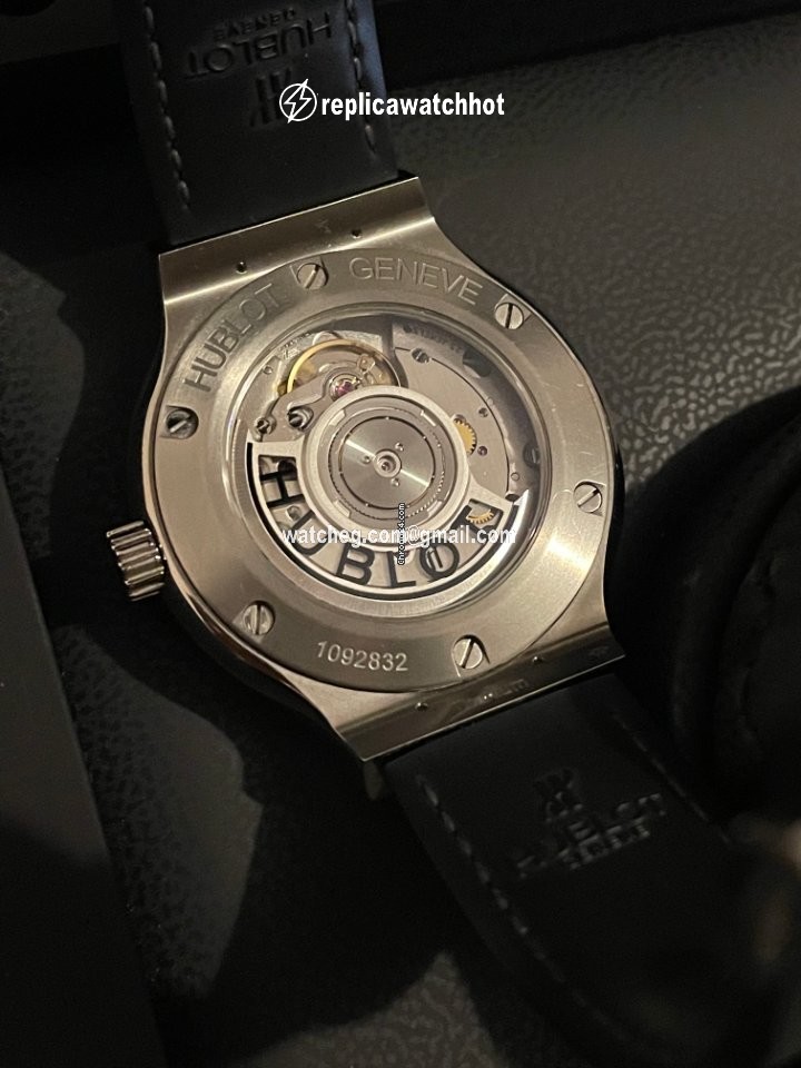 Hublot Classic Fusion 45, 42, 38, 33 mm Automatic 1092832 2