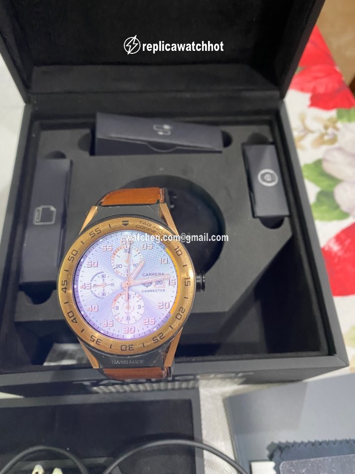 TAG Heuer Connected Mens watch Unisex Quartz Rose gold SBF8A5000.32FT6110 2