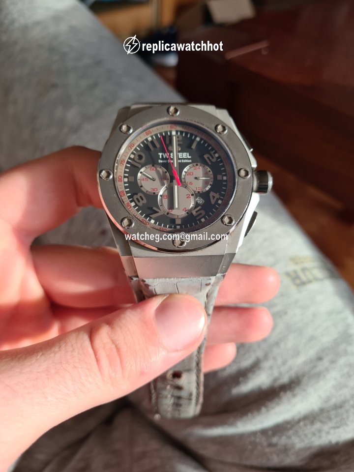TW Steel Mens watch Unisex Quartz Titanium CE4002 2