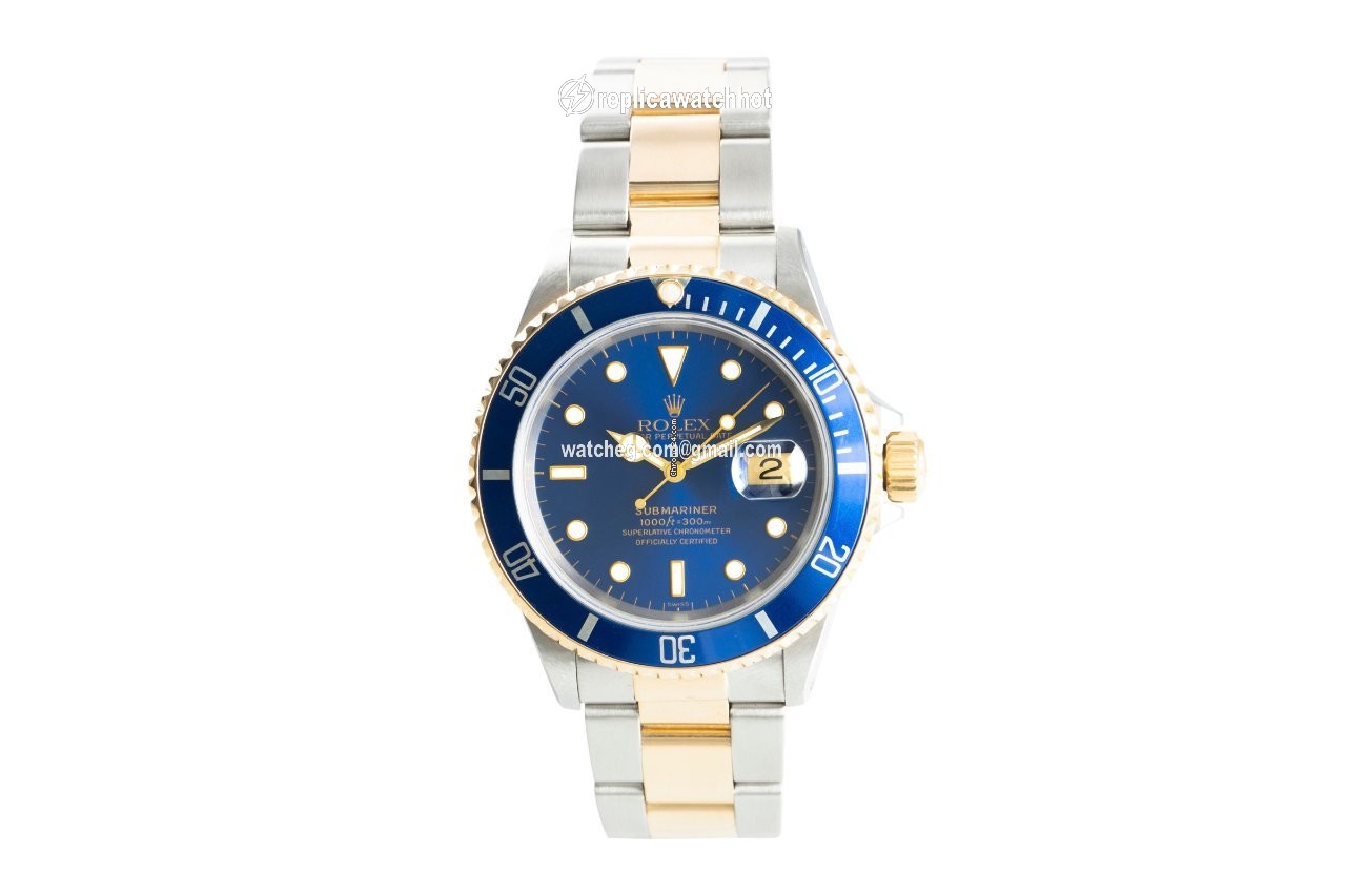 Rolex Submariner Date Mens watch Unisex Gold Steel Automatic 16613 2