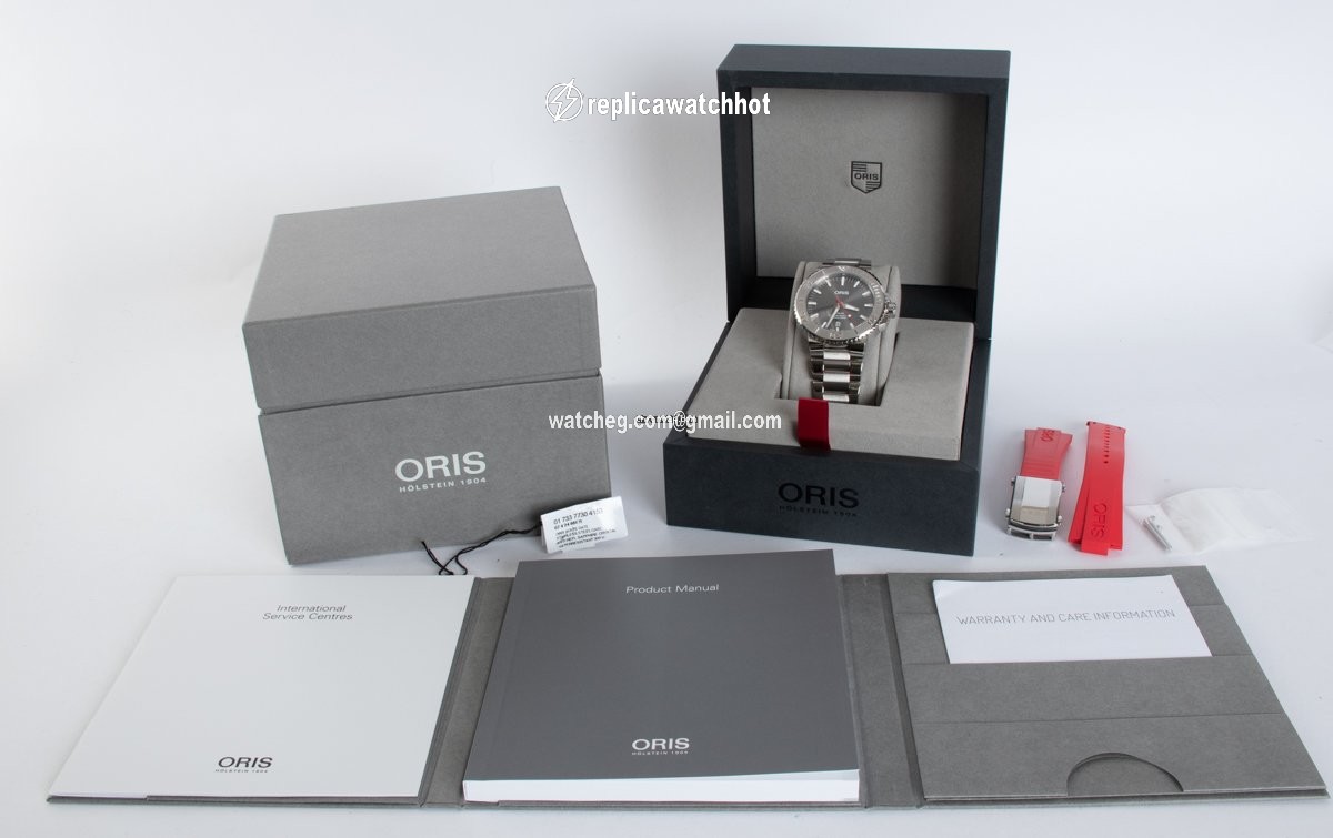 Oris Aquis Date Mens watch Unisex Automatic Steel 01 733 7730 4153-07 8 24 05PEB 2