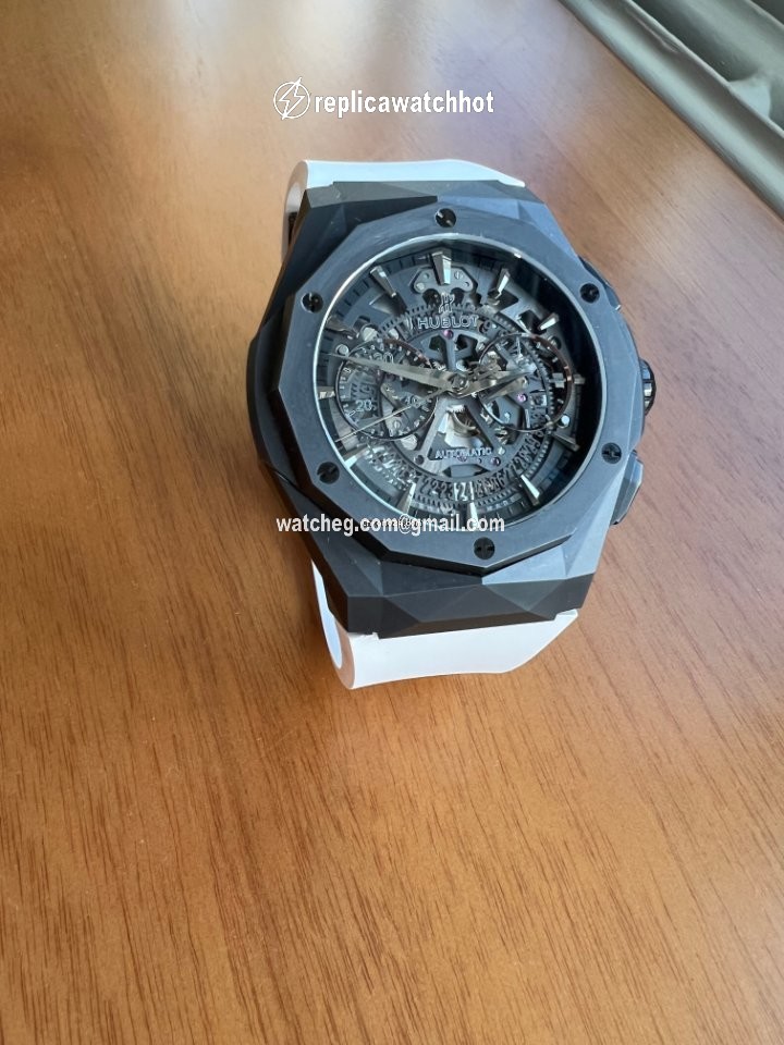 Hublot Classic Fusion Mens watch Unisex Automatic Ceramic 525.CI.0119.RX.ORL18 2