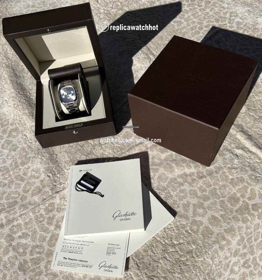 Glashtte Original Seventies Chronograph Panorama Date Mens watch Unisex Automatic Steel 1-37-02-02-02-33 2