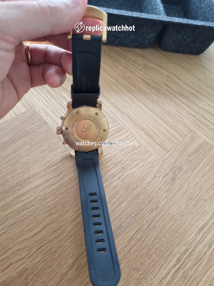 TW Steel Mens watch Unisex Quartz Rose gold TW92 2