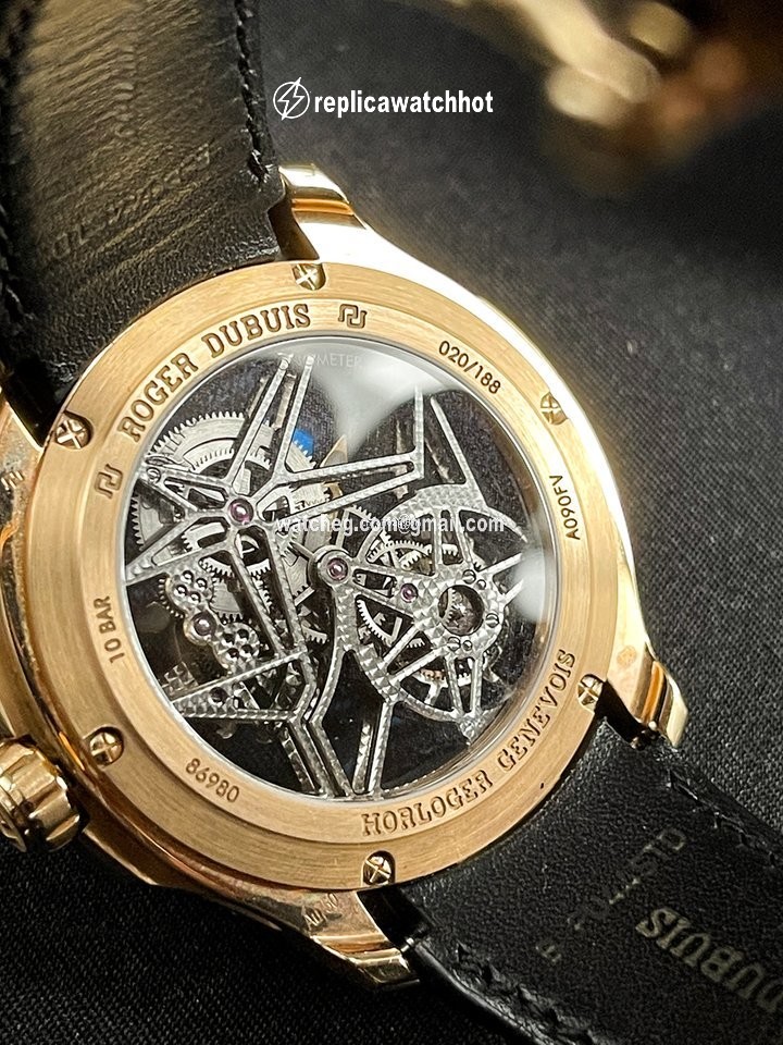 Roger Dubuis Pulsion Mens watch Unisex Manual winding Rose gold RDDBPU0001 2