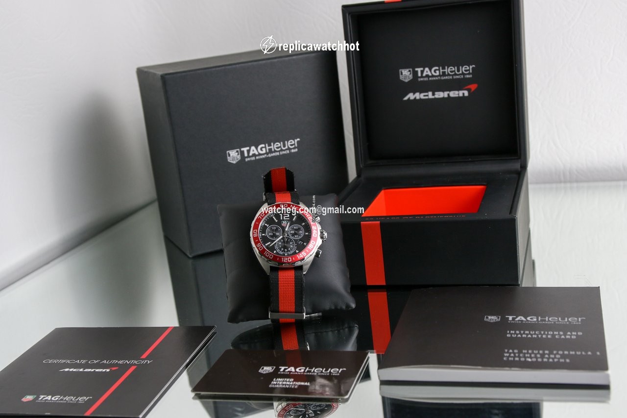TAG Heuer Formula 1 Quartz Mens watch Unisex Quartz Steel CAZ1112.FC8188 2