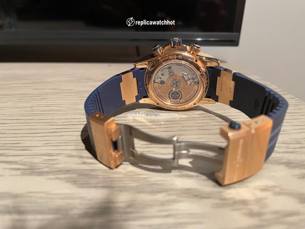 Ulysse Nardin Diver Chronograph Mens watch Unisex Automatic Rose gold 1502-151-3 93 2