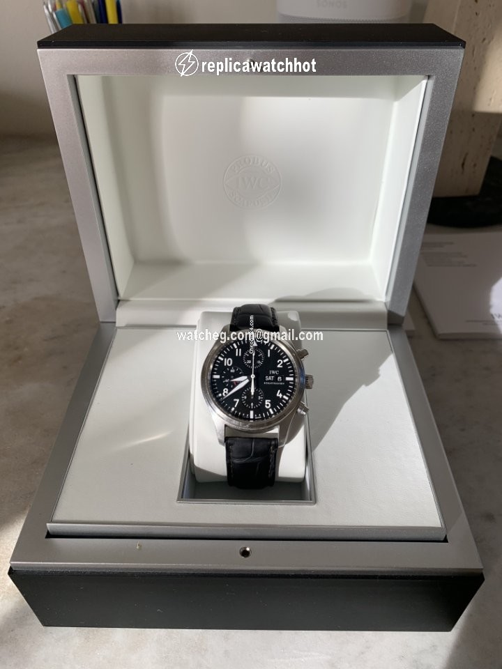 IWC Pilot Chronograph Mens watch Unisex Automatic Steel IW371701 2