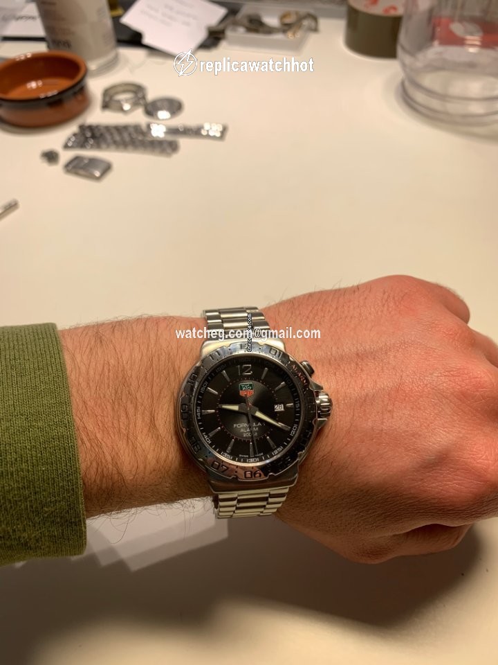 TAG Heuer Formula 1 Quartz Mens watch Unisex Quartz WAC111A 2