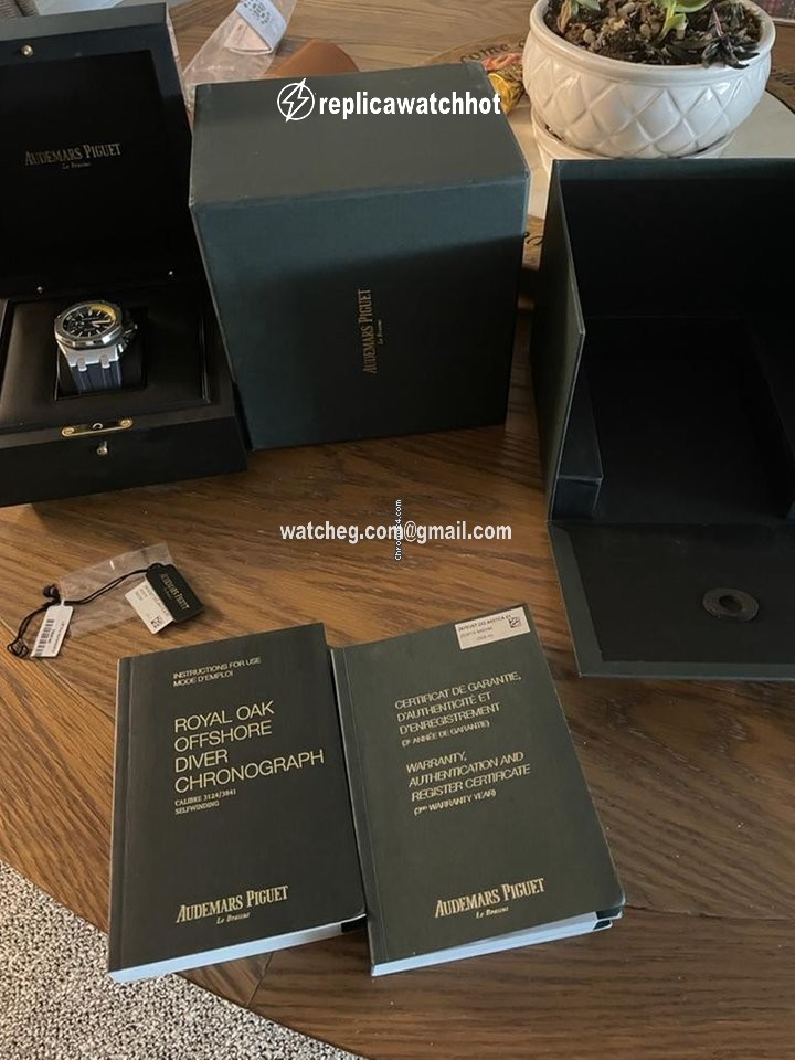 Audemars Piguet Royal Oak Offshore Diver Chronograph Mens watch Unisex Automatic Steel 26703ST.OO.A027CA.01 2