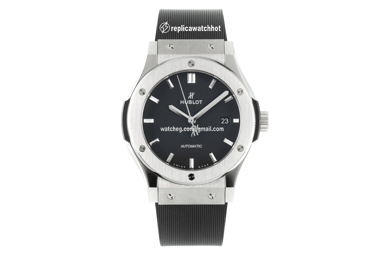 Hublot Classic Fusion 45, 42, 38, 33 mm Mens watch Unisex Automatic Titanium 542.NX.1171.RX 2