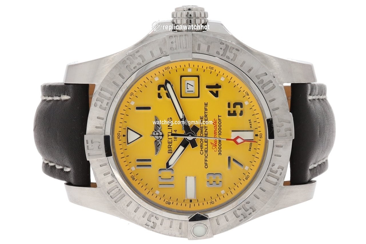 Breitling Avenger II Seawolf Mens watch Unisex Automatic Steel A1733110 I519 169A 2