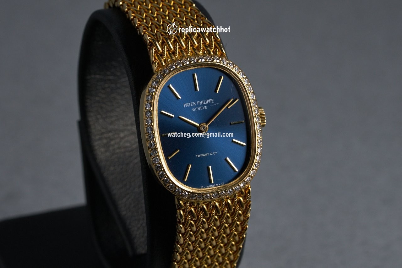 Patek Philippe Golden Ellipse Womens watch Manual winding Yellow gold 4498 2
