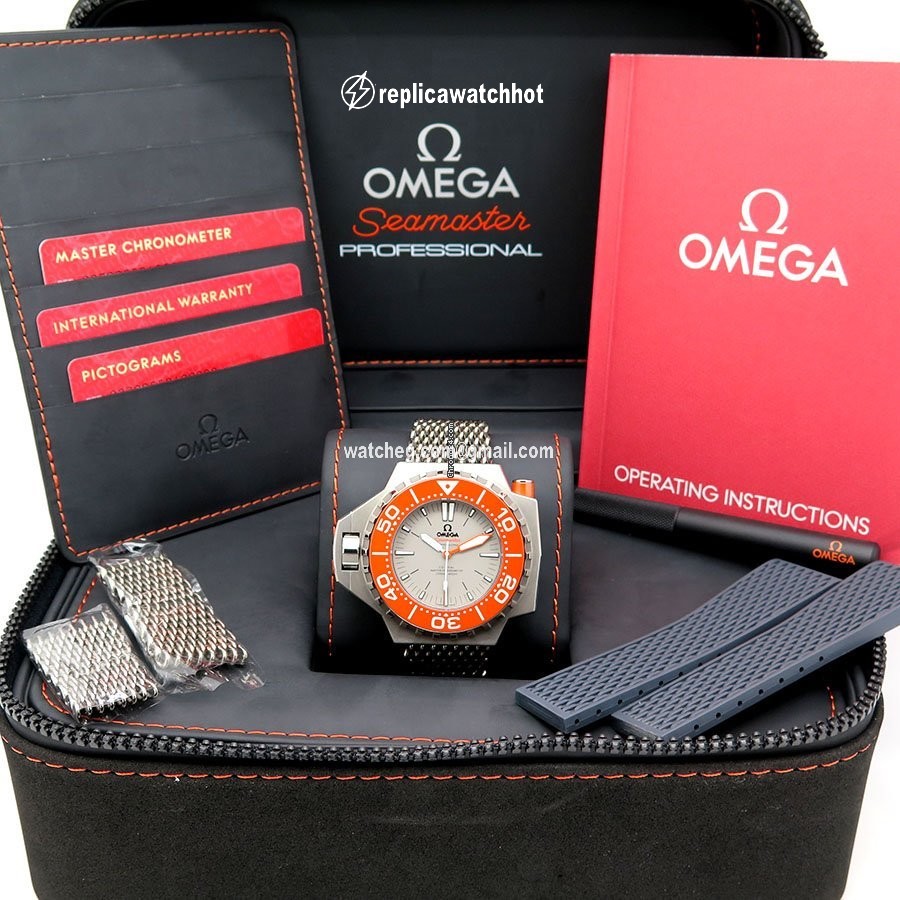Omega Seamaster PloProf Mens watch Unisex Automatic Titanium 227.90.55.21.99.002 2