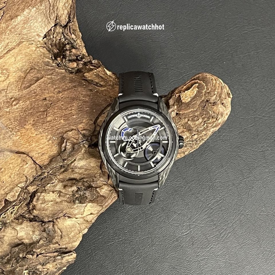 Ulysse Nardin Freak Automatic Titanium 2303-270LE-2A-CARB 2