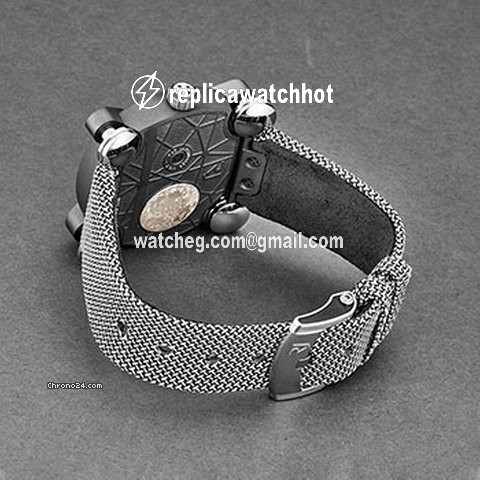 Romain Jerome Moon-DNA Mens watch Unisex Automatic Titanium RJMAUIN.020.03 2