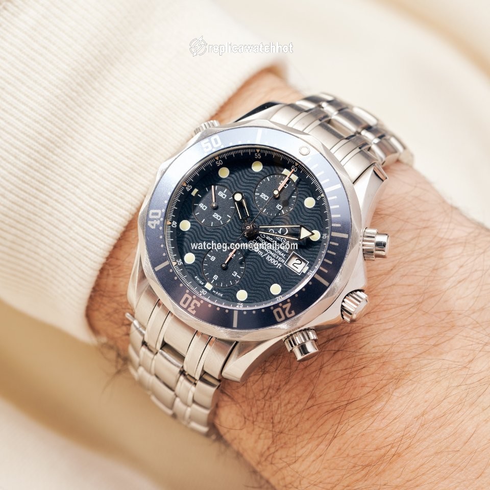 Omega Seamaster Diver 300 M Mens watch Unisex Automatic Steel 25998000 2