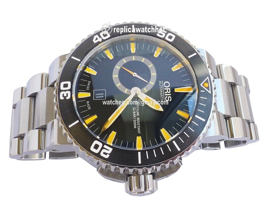 Oris Aquis Small Second Mens watch Unisex Automatic Steel 01 743 7733 4159-07 8 24 05PEB 2