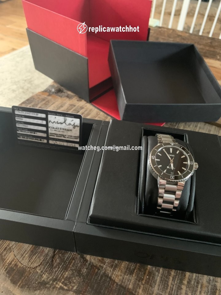 Oris Aquis Date Womens watch Automatic Steel 01 733 7731 4154-07 8 18 05P 2