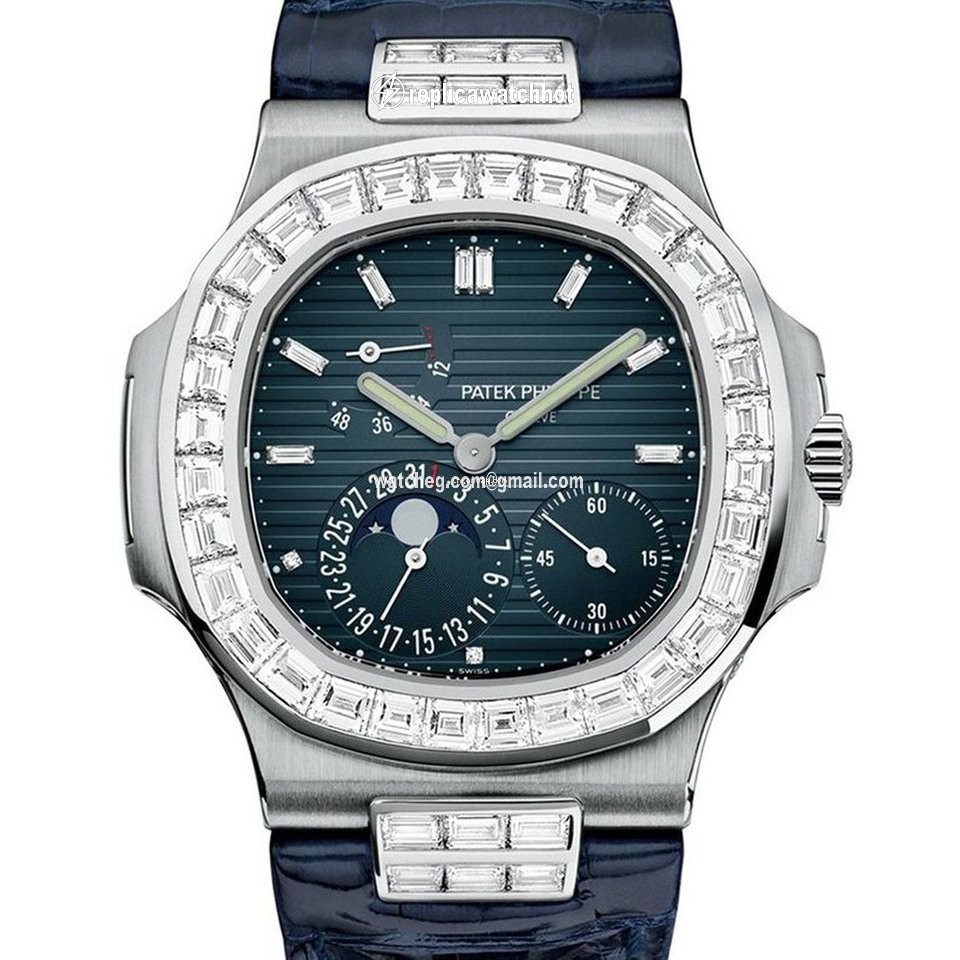Patek Philippe Nautilus Automatic White gold 5724G-001 2