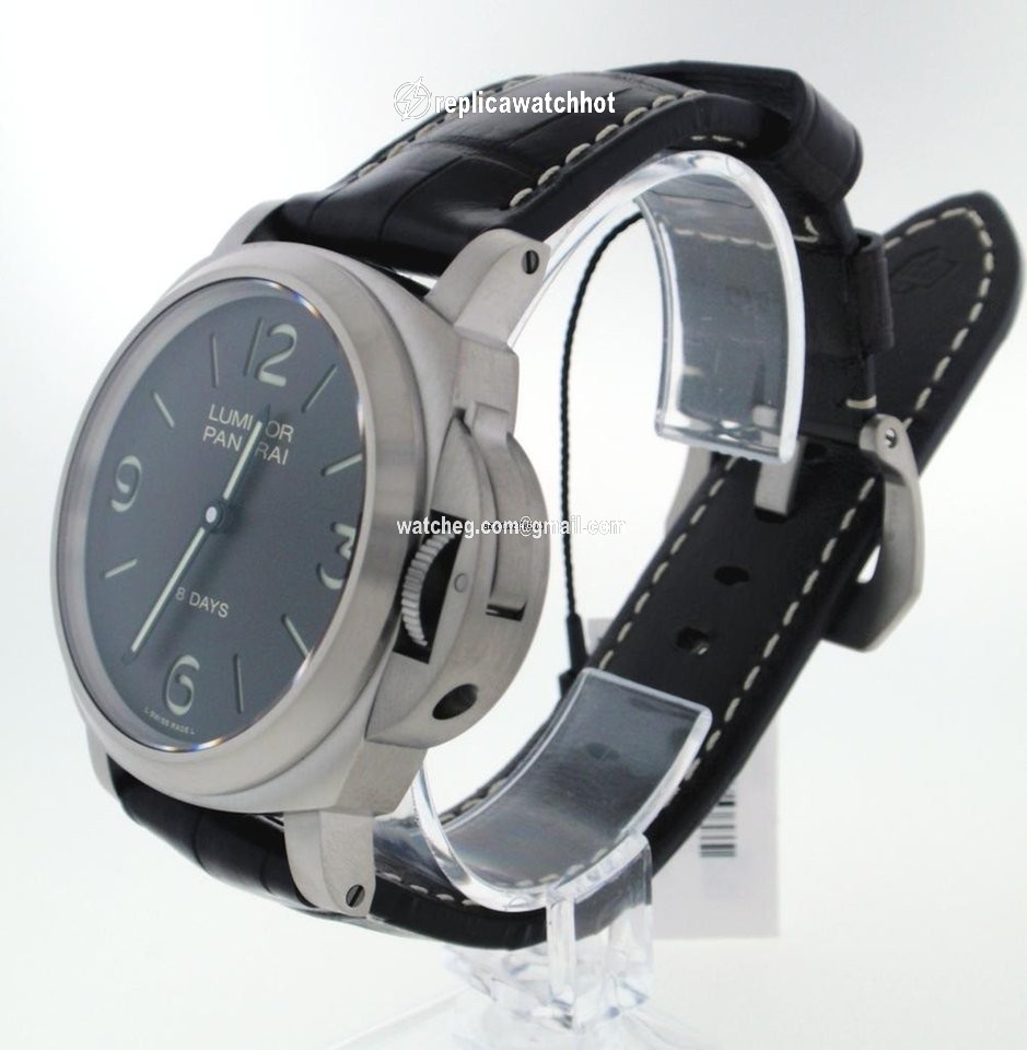 Panerai Luminor Base 8 Days Mens watch Unisex Manual winding Titanium PAM0562 2