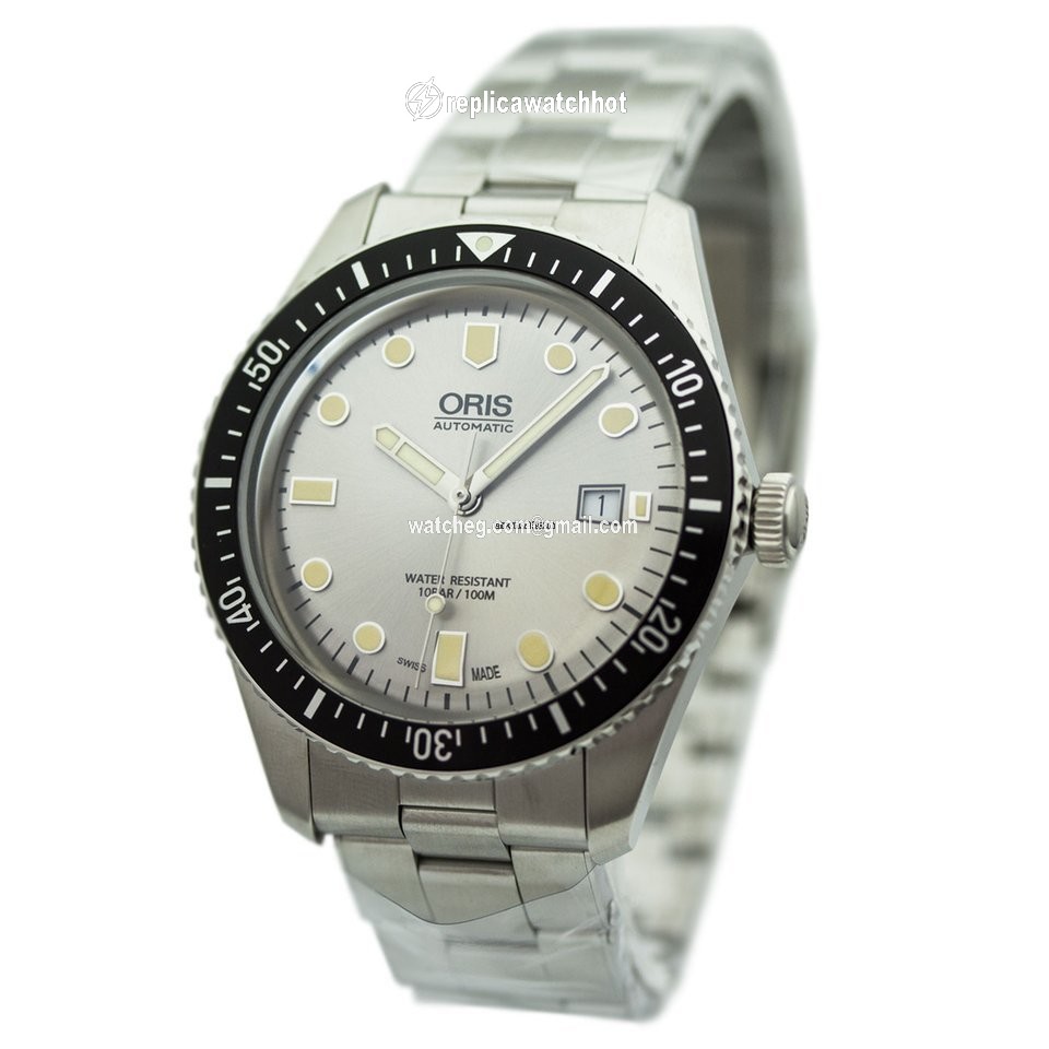 Oris Divers Sixty Five Mens watch Unisex Automatic Steel 01 733 7720 4051-07 8 21 18 2