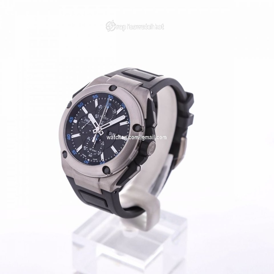 IWC Ingenieur Double Chronograph Titanium Mens watch Unisex Automatic Titanium IW386503 2