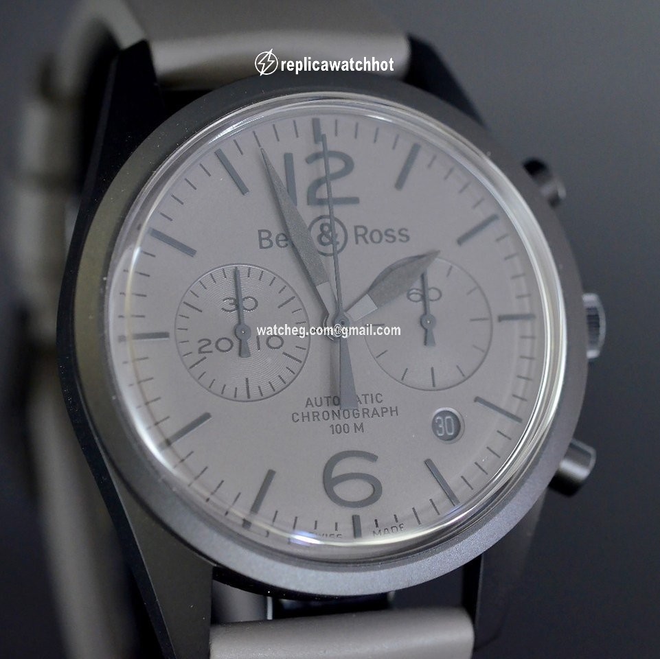 Bell & Ross BR V1 Mens watch Unisex Automatic Steel BRV126-COMMANDO 2