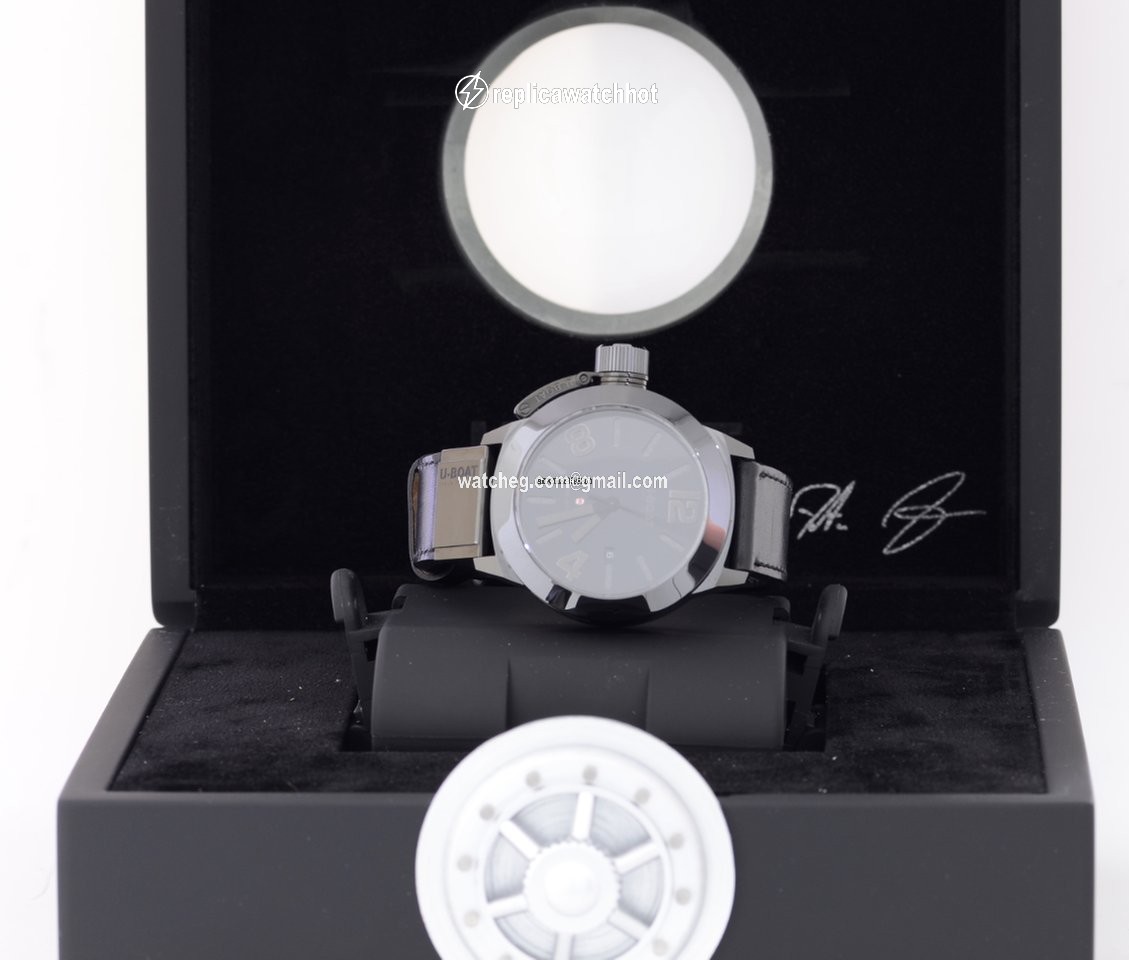 U-Boat Classico Automatic Ceramic 7337 2