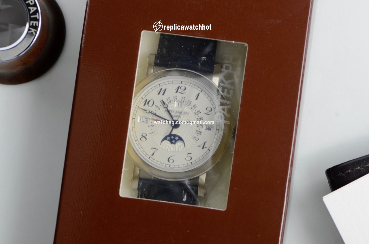 Patek Philippe Perpetual Calendar Mens watch Unisex Automatic White gold 5159G-012 2