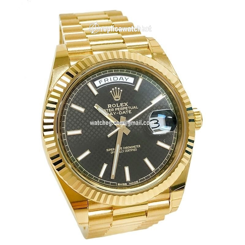 Rolex Day-Date 40 Mens watch Unisex Yellow gold Automatic 228238 BKDMIP 2