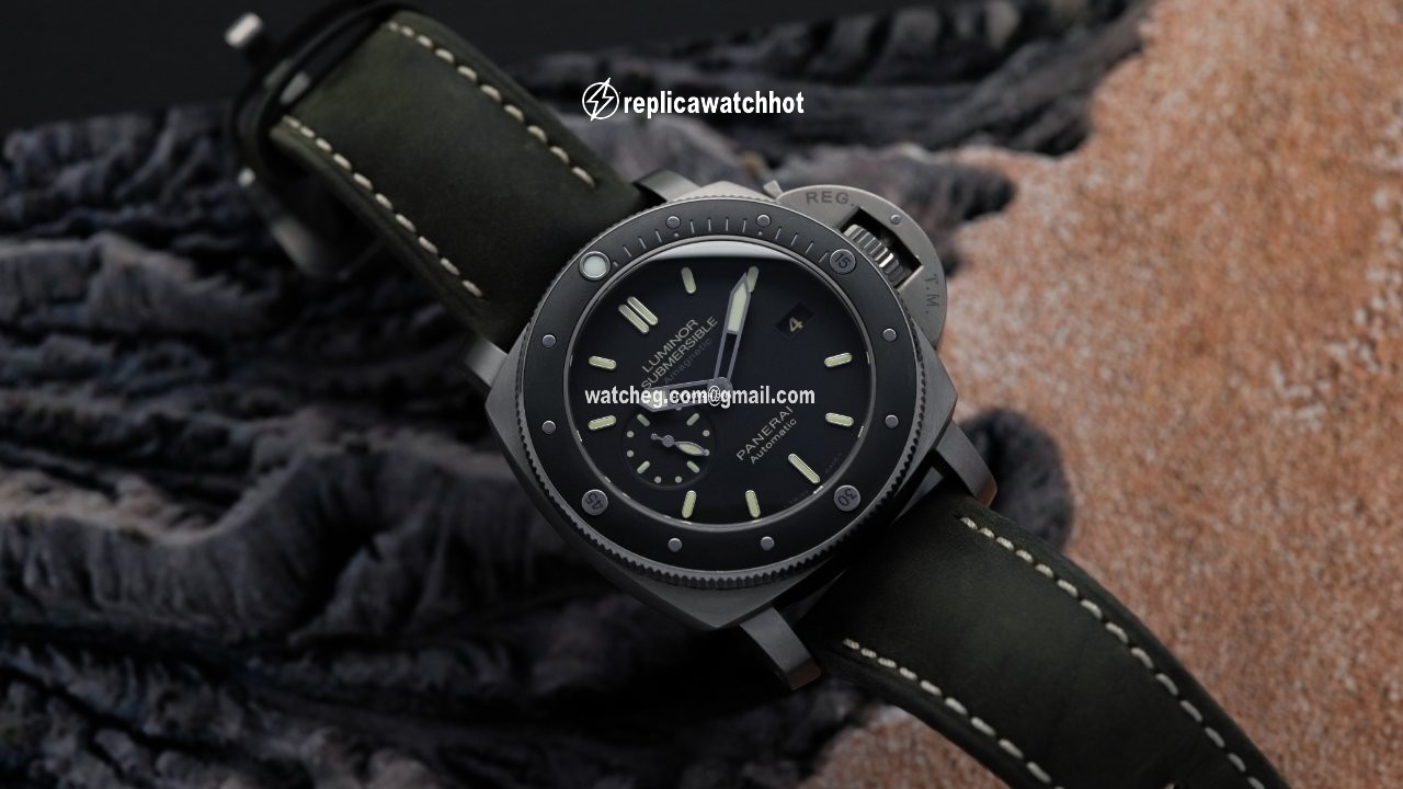 Panerai Luminor Submersible 1950 3 Days Automatic Mens watch Unisex Automatic Titanium PAM 00389 2