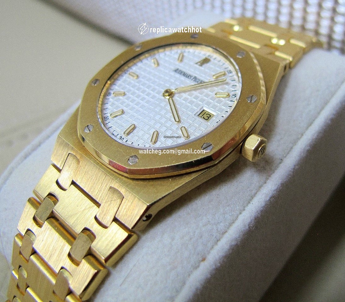 Audemars Piguet Royal Oak Mens watch Unisex Quartz Yellow gold 56175.BA.OO.0789BA.03 2
