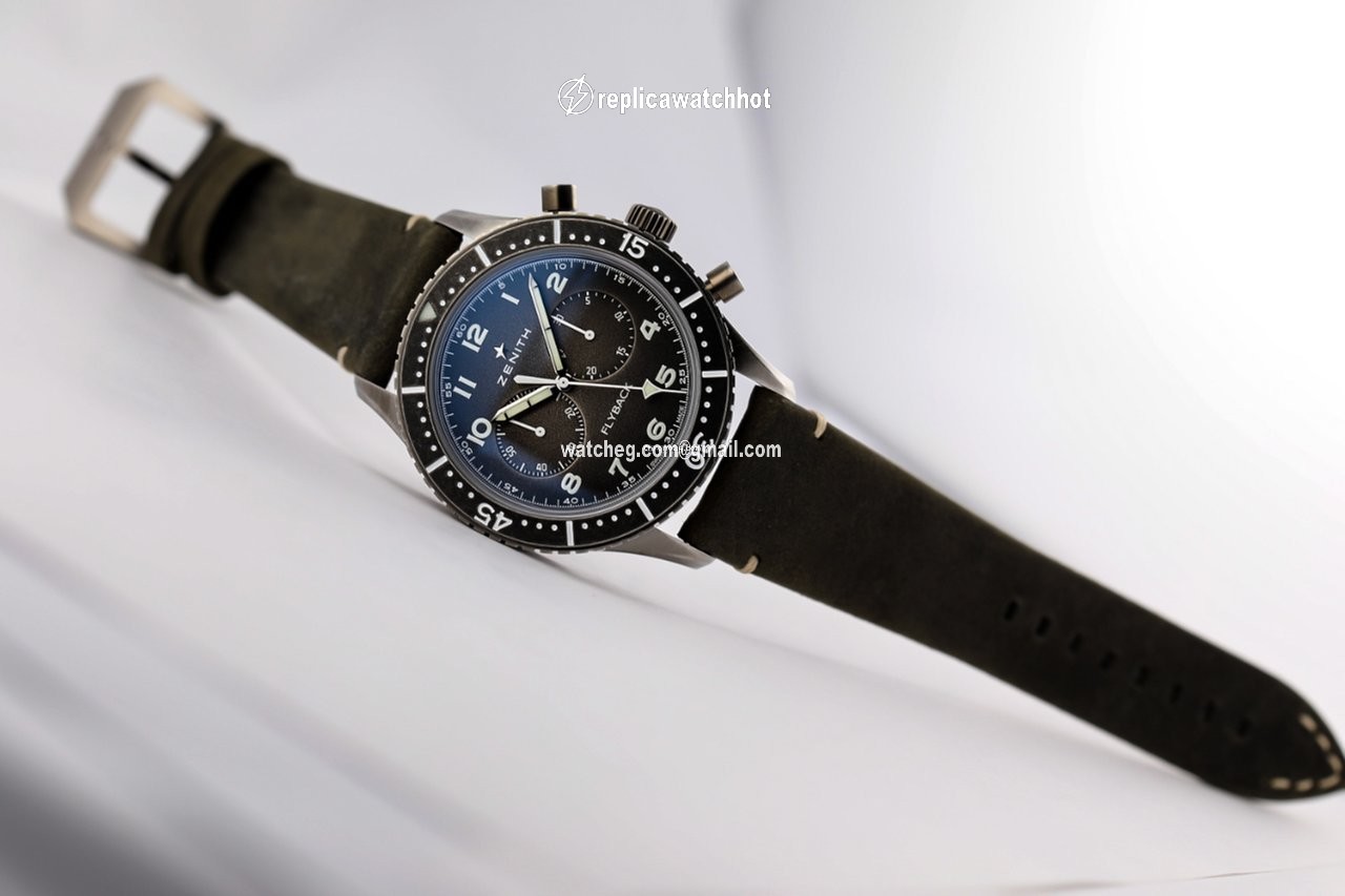 Zenith Pilot Mens watch Unisex Automatic Steel 11.2240.405-21.C773 2
