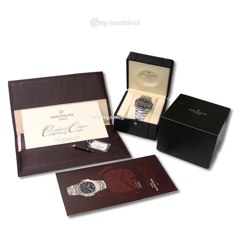 Patek Philippe Nautilus Mens watch Unisex Automatic Steel 3712 1A 2